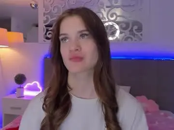 Luisaclover  live sex cam