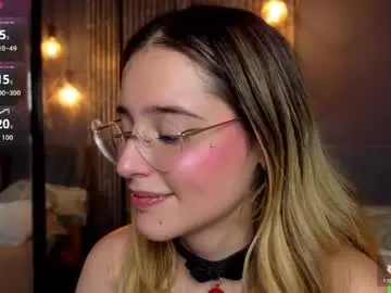 Melanie__5  live sex cam