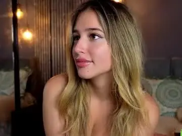 Melanie__5  live sex cam