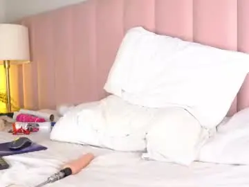 Remyyfox  live sex cam