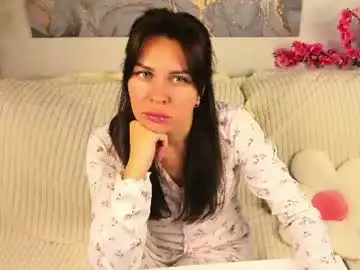 Rina_wild  live sex cam