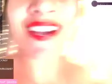 Robin_h00t  live sex cam