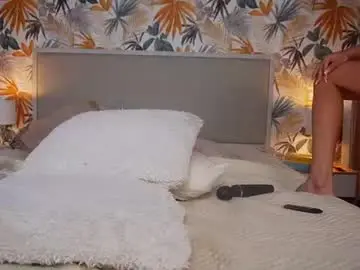 Royalechloe  live sex cam