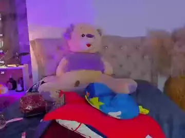 Sarah_bali  live sex cam