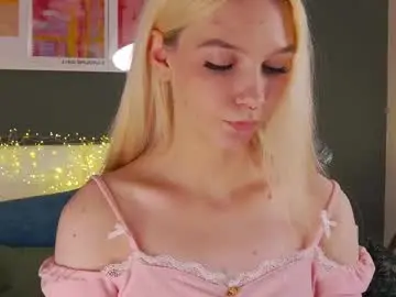 Saramist  live sex cam