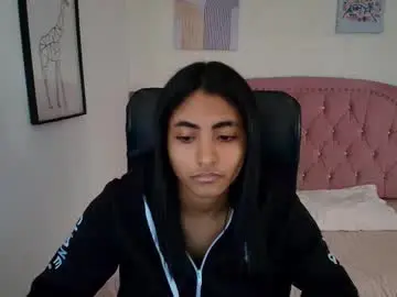 Shaneelle  live sex cam