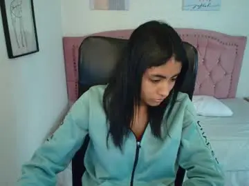 Shaneelle  live sex cam