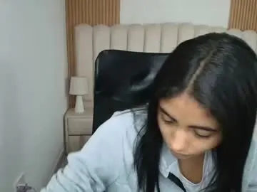 Shaneelle  live sex cam