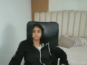 Shaneelle  live sex cam