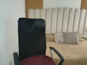 Shaneelle  live sex cam