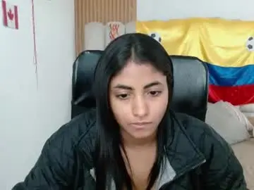 Shaneelle  live sex cam