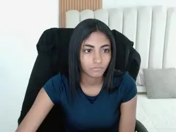 Shaneelle  live sex cam