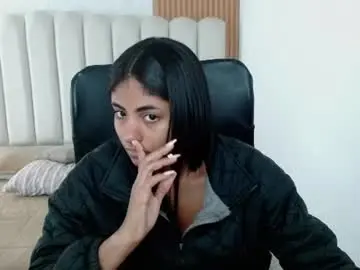 Shaneelle  live sex cam