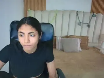 Shaneelle  live sex cam