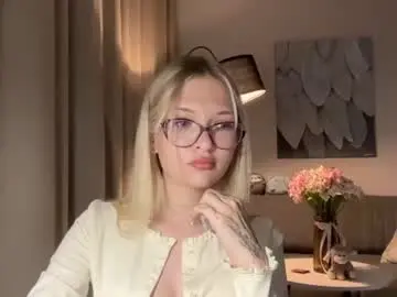 Solenyali  live sex cam