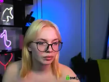 Bella_blade  live sex cam