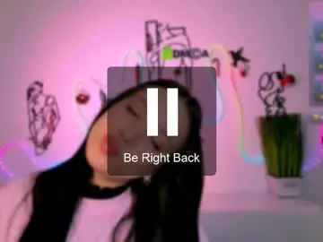 Bella_blade  live sex cam