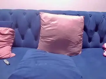Bigbootybutter  live sex cam