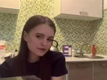 Deliciastombaugh  live sex cam