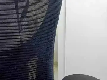 Emma_queens1  live sex cam