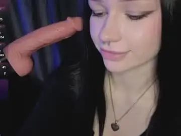 Emmy_m00n  live sex cam