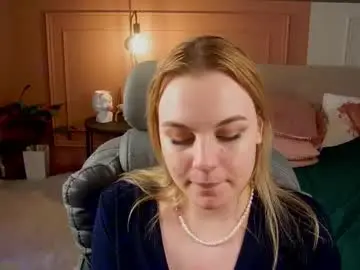 Glow_margo  live sex cam