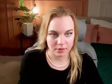 Glow_margo  live sex cam