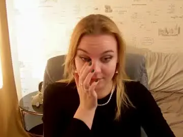 Glow_margo  live sex cam