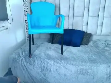 Keyla_brunette_  live sex cam