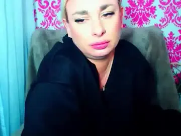 Luxuriaaa  live sex cam