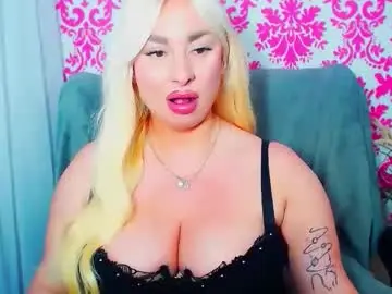 Luxuriaaa  live sex cam