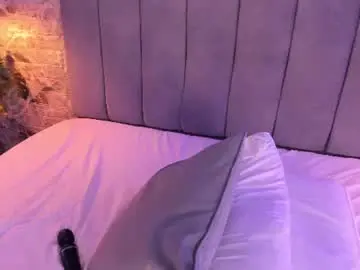 Moon__kittyy  live sex cam