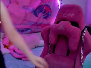 Pineapple_dope  live sex cam