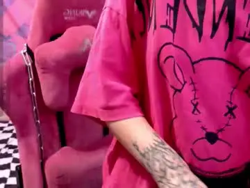 Pineapple_dope  live sex cam