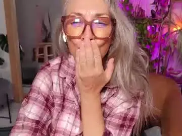 Sunnie_dayz  live sex cam