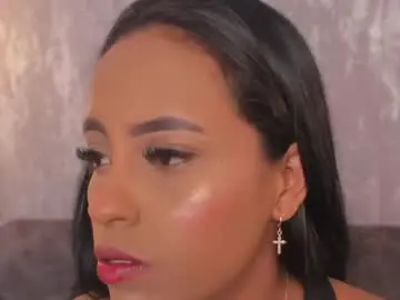 Alahia_betancur  live sex cam