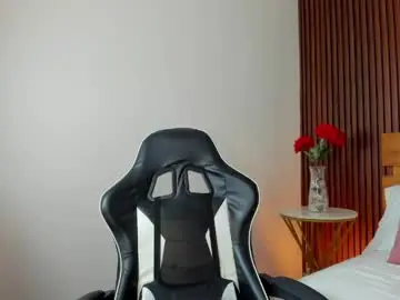 Alaia05  live sex cam