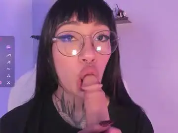 Aleja_5  live sex cam