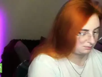 Alicia_side_red  live sex cam