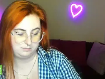 Alicia_side_red  live sex cam