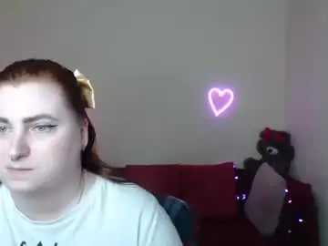 Alicia_side_red  live sex cam