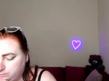 Alicia_side_red  live sex cam