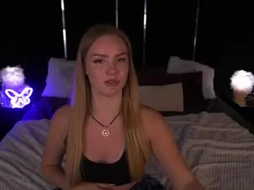 Celestenoirr  live sex cam