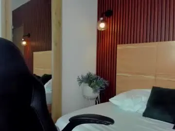 Charlotte_rousee  live sex cam