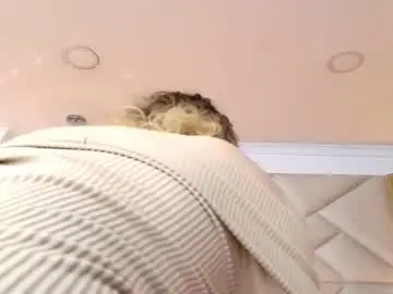 Gya_stevens  live sex cam