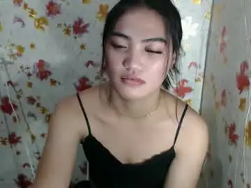 Hoelyixia  live sex cam