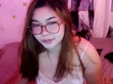 Maxinean  live sex cam