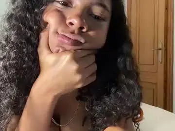Miilaya  live sex cam