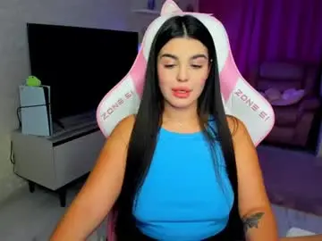 Snowingwinter  live sex cam
