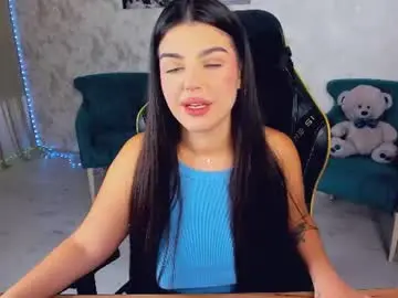 Snowingwinter  live sex cam